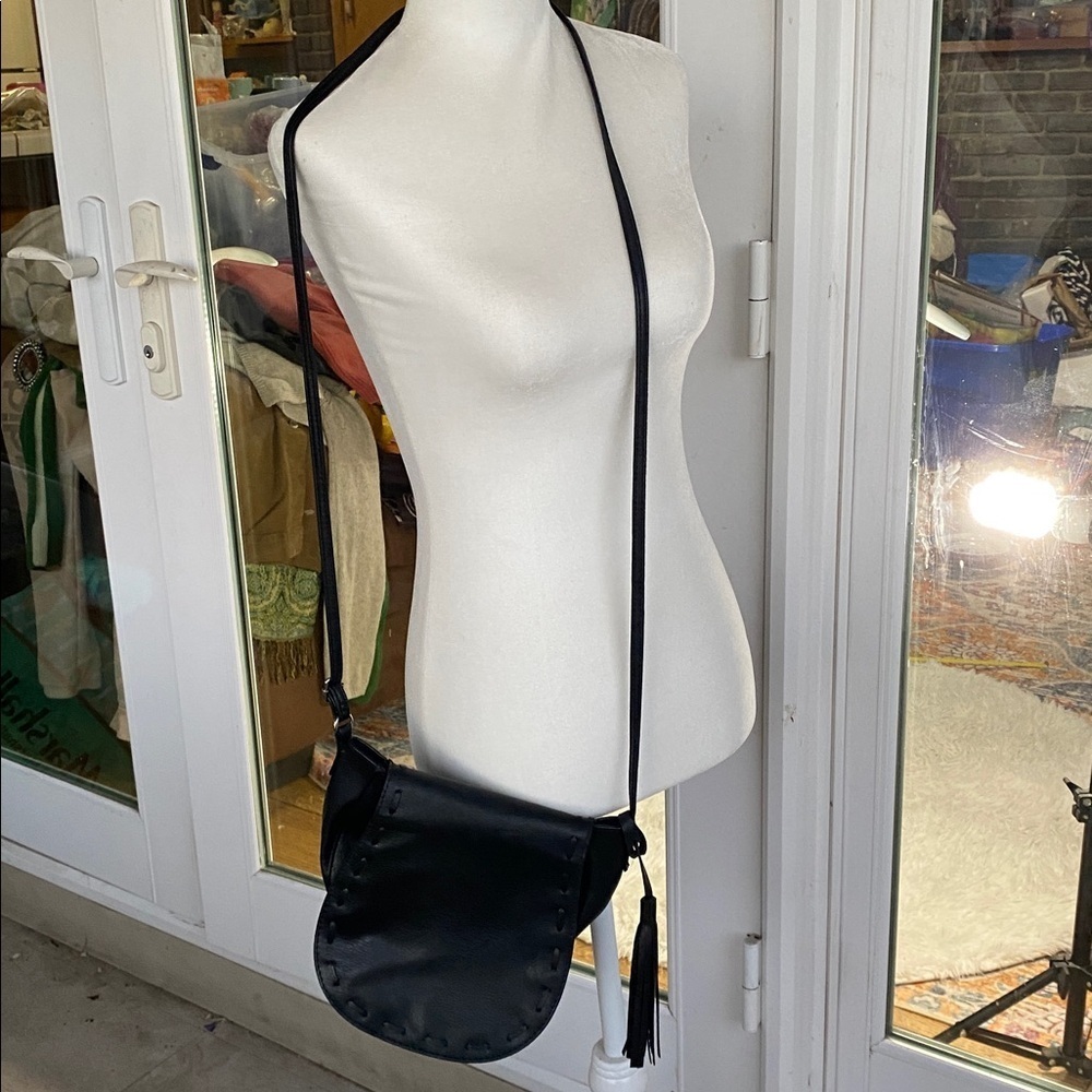BLACK CROSSBODY SADDLE BAG w/ TASSEL - SMALL EVERYDAY PURSE - Picture 3 of 12